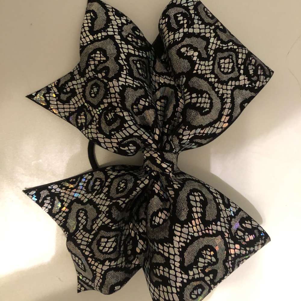Black and silver cheer bow